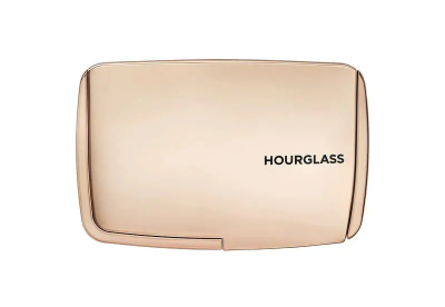 Пудра для лица матирующая Hourglass Vanish Airbrush Pressed Powder - Translucent Medium, прозрачная